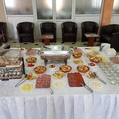 Hotel Feniks Požarevac Екстериор снимка