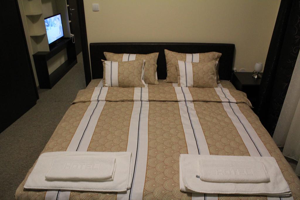 Hotel Feniks Požarevac Стая снимка