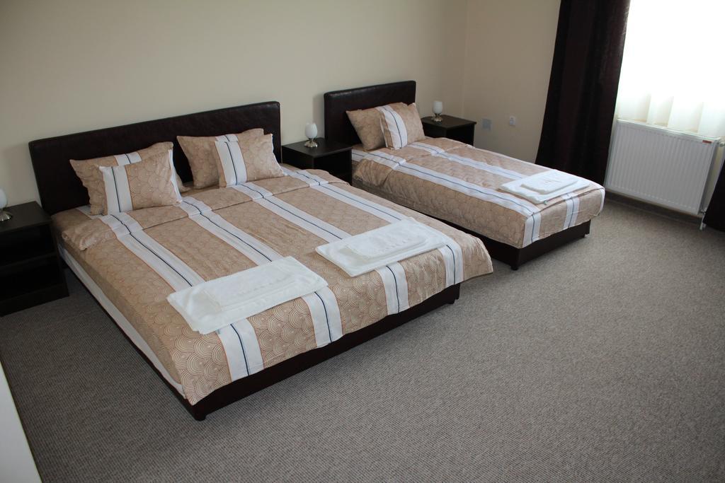 Hotel Feniks Požarevac Стая снимка