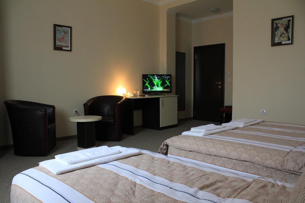 Hotel Feniks Požarevac Стая снимка